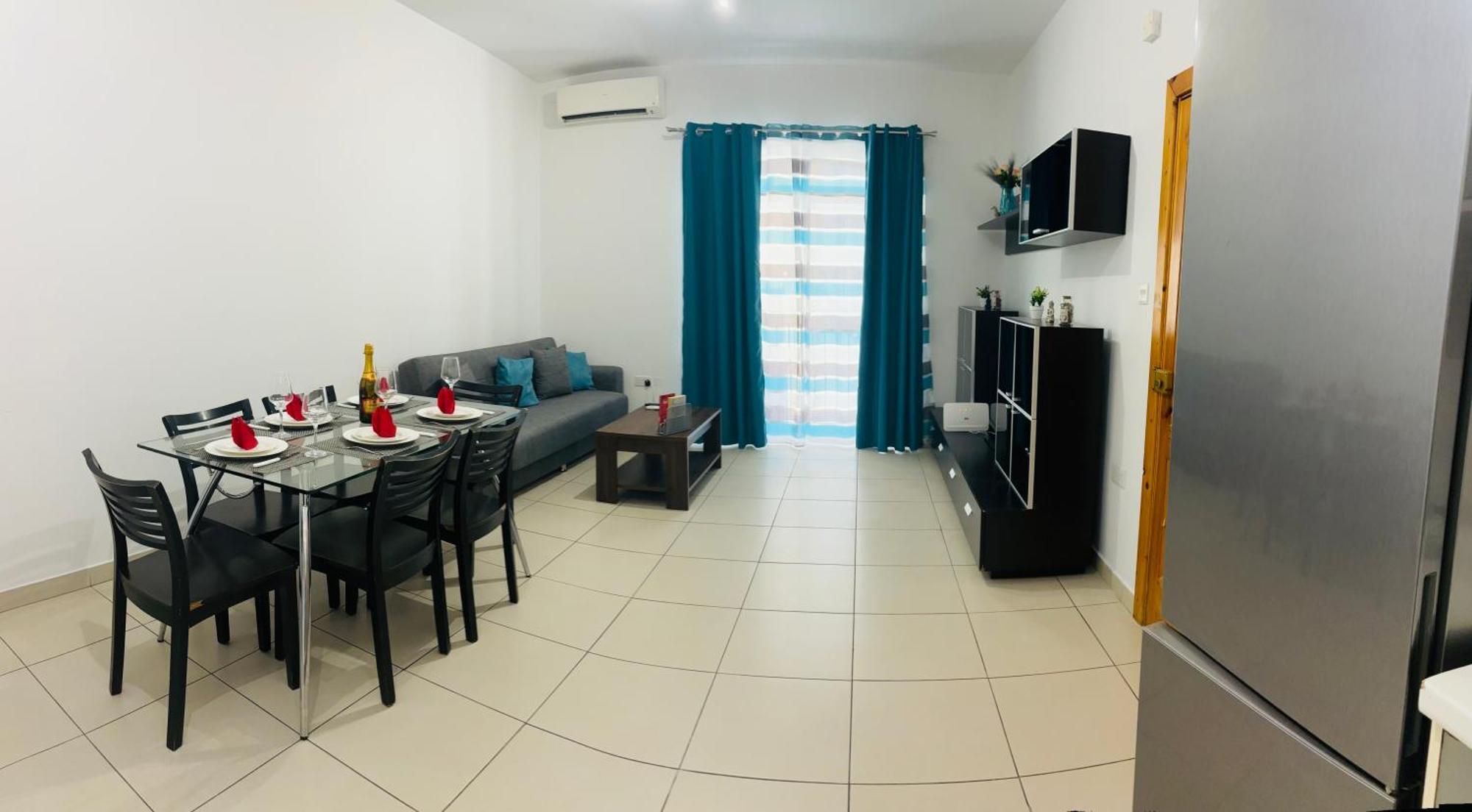 Splendor Apartment *